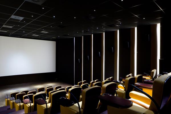 🎥 12 cinemazalen – van intiem en luxueus tot groot(s)